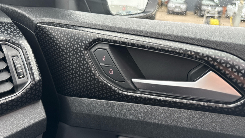 Volkswagen T-Cross 1.0 TSI 110 SEL 5dr Petrol Estate